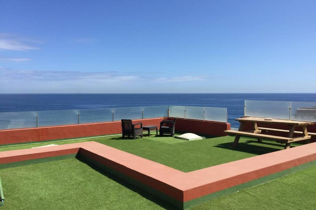 メレナラCosy Flat For 2 Directly At The Beachアパートメント エクステリア 写真